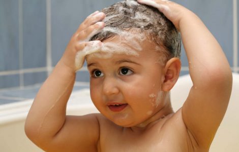 A child bathing With Shampoo